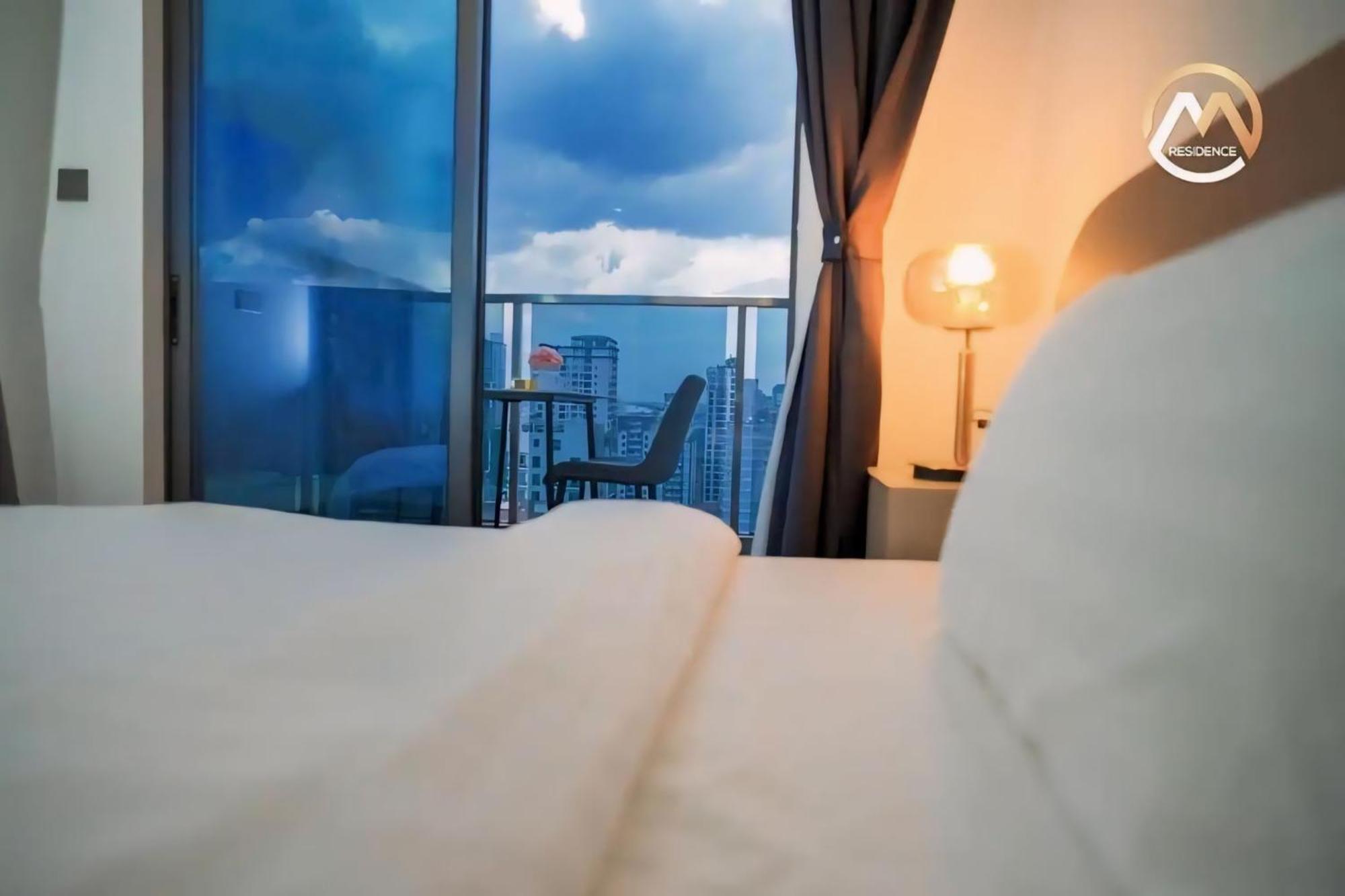 Hotel Serviced Condo Unique Infinity Pool With Mekong River View Phnom Penh Ngoại thất bức ảnh