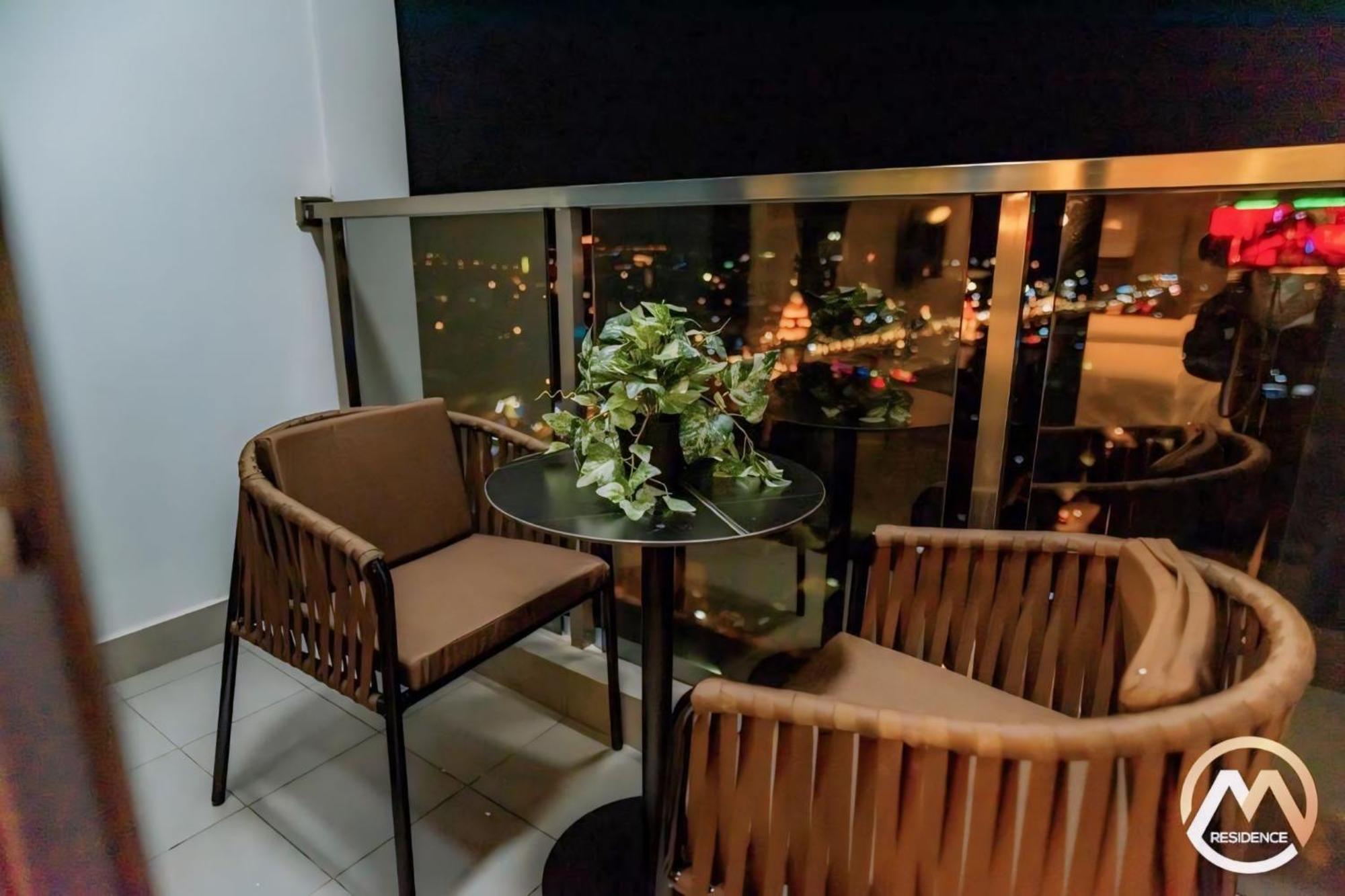 Hotel Serviced Condo Unique Infinity Pool With Mekong River View Phnom Penh Ngoại thất bức ảnh