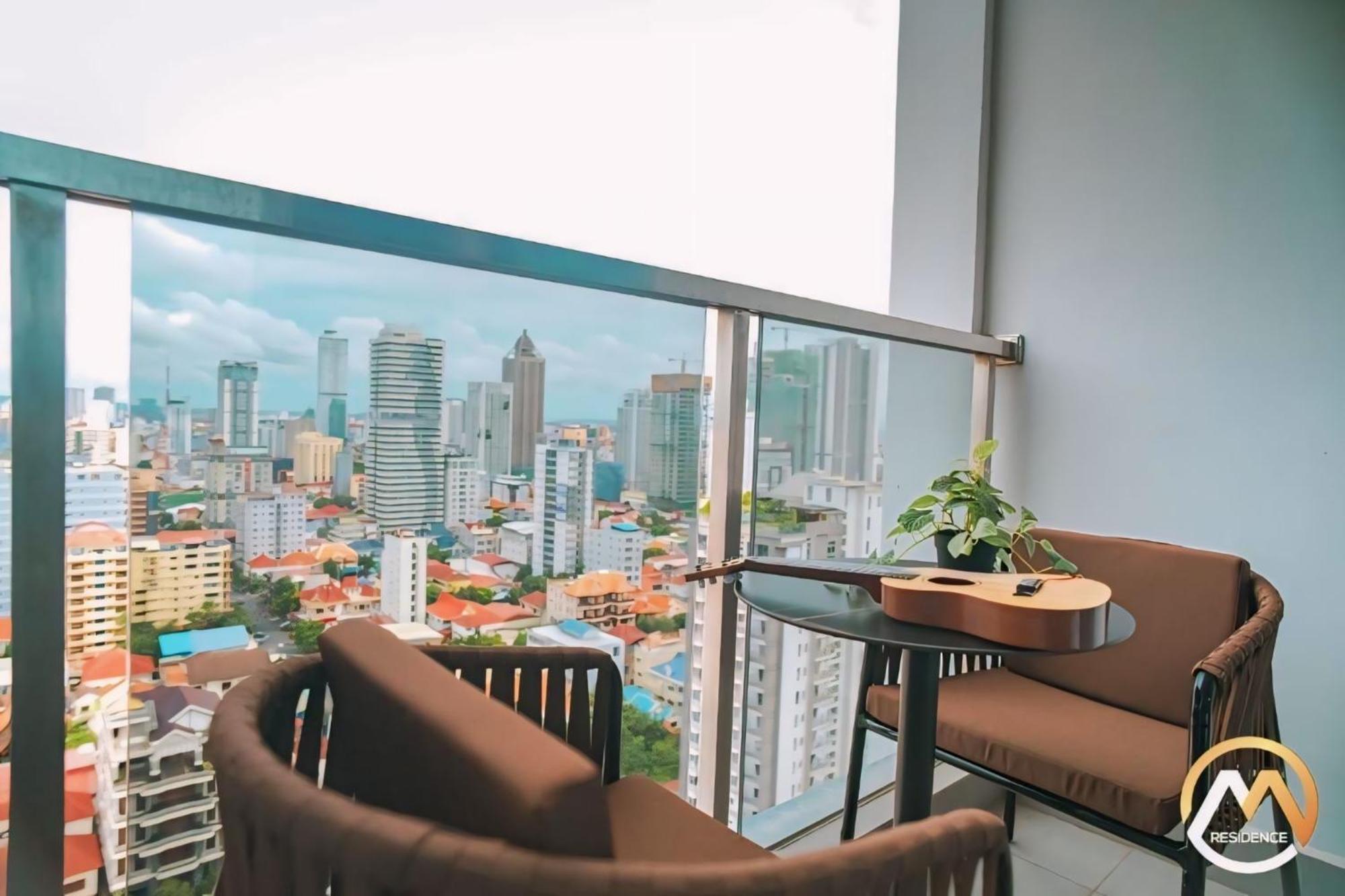 Hotel Serviced Condo Unique Infinity Pool With Mekong River View Phnom Penh Ngoại thất bức ảnh