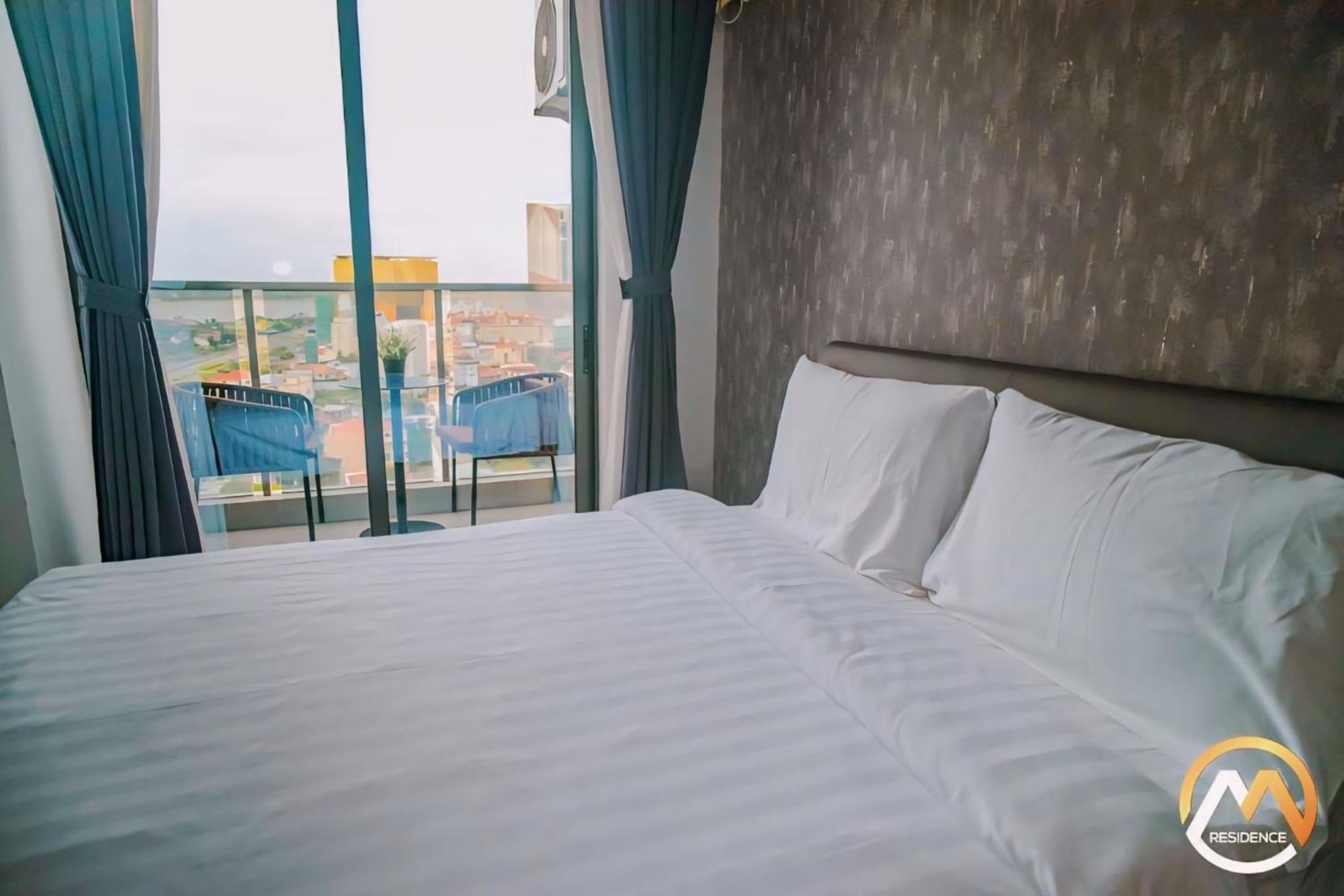 Hotel Serviced Condo Unique Infinity Pool With Mekong River View Phnom Penh Ngoại thất bức ảnh
