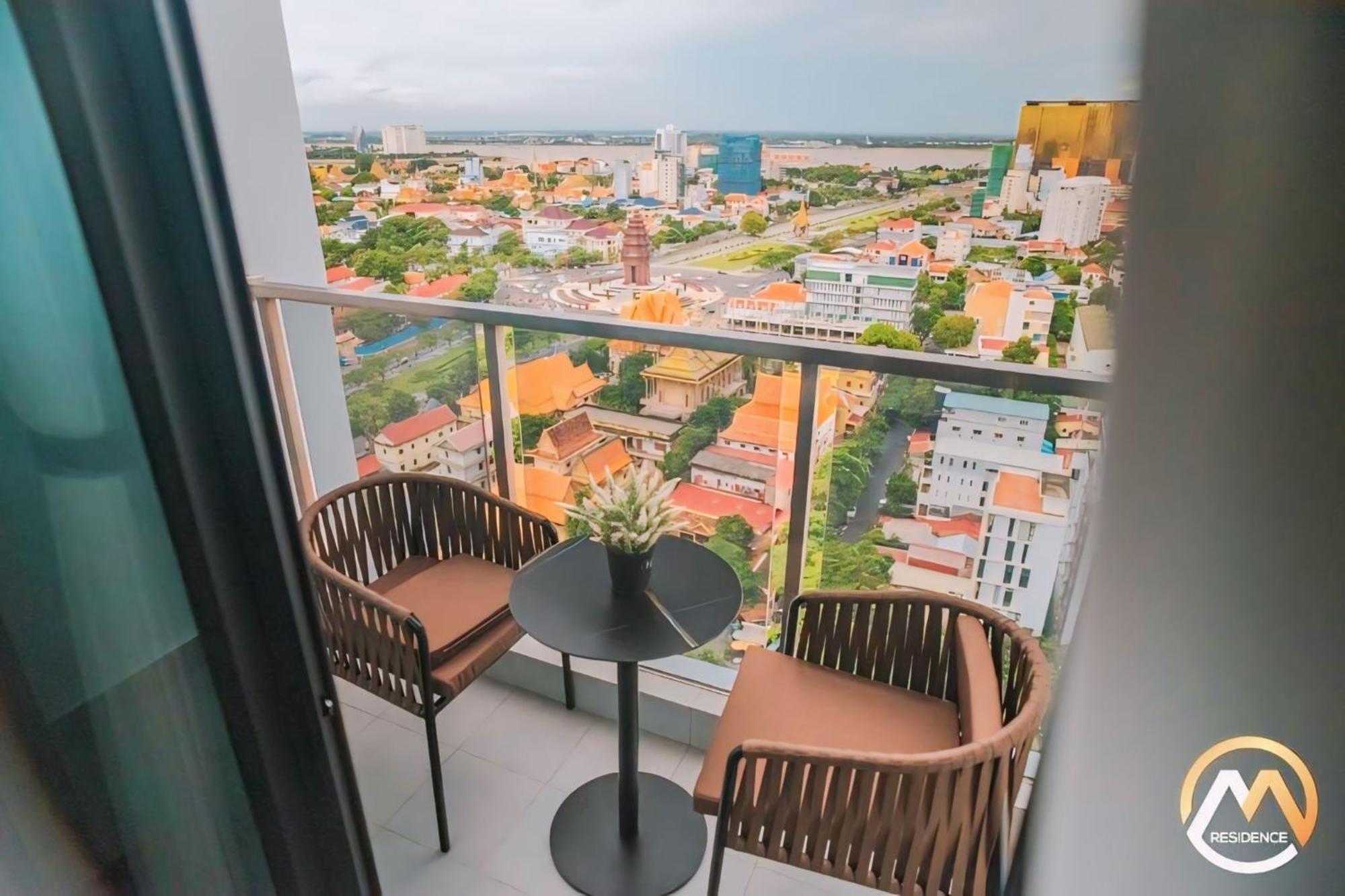 Hotel Serviced Condo Unique Infinity Pool With Mekong River View Phnom Penh Ngoại thất bức ảnh