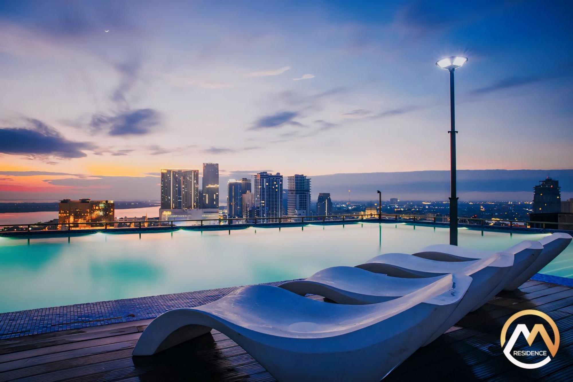 Hotel Serviced Condo Unique Infinity Pool With Mekong River View Phnom Penh Ngoại thất bức ảnh